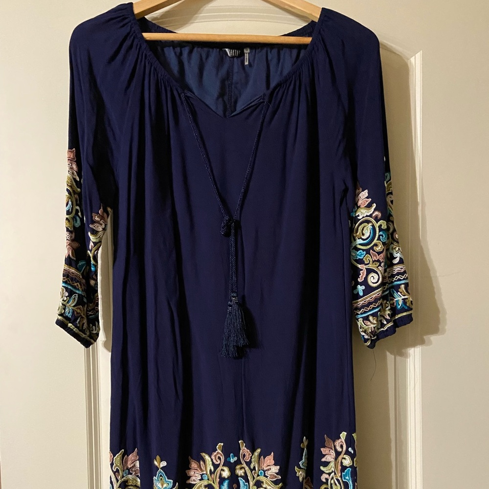 KAKTUS Small 3/4 Length Sleeve Embroidery Dress